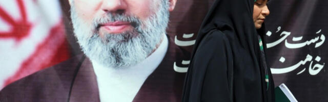 Хамнеи: Безбедност Персијског залива обезбедиће Иран, а не Америка