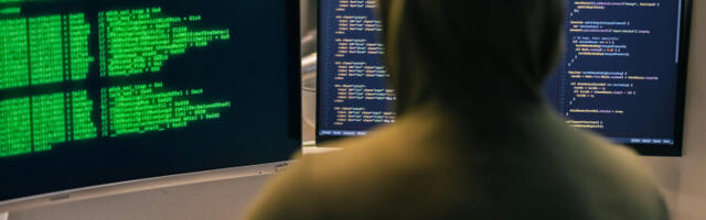 Тинејџер покушао да прода податке милиона Француза на интернету