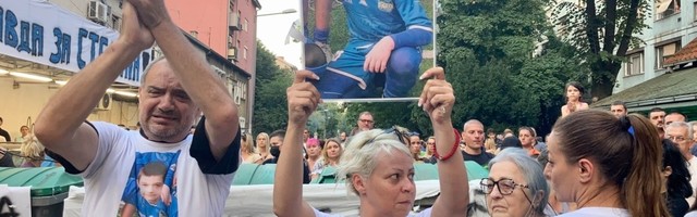 Stanovnici Karaburme u Beogradu opet na ulici zbog smrti dečaka