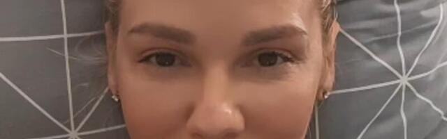 NATAŠA BEKVALAC ZAVRŠILA NA INFUZIJI: Pevačica se oglasila iz bolnice (FOTO)