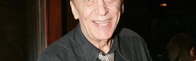 Nakon smrti Tozovca nastao razdor u porodici oko imovine: Njegova kuća je uništena, sinovi i udovica su želeli...