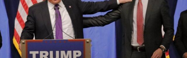 OTAC U BELOJ KUĆI, A SIN OKRUŽEN DŽAKOVIMA KEŠA: Evo koliko se obogatio Erik Tramp otkako je tata Donald predsednik! PA, NEVEROVATNO!