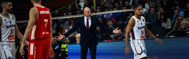 Dve različite slike iz Sarajeva: Prošlog vikenda sramotno navijanje, a sada navijači traže autogram od Obradovića (VIDEO)