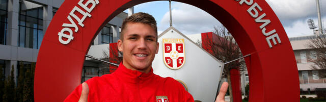 Bivšeg reprezentativca Srbije napalo sedam igrača: Među njima bio i saigrač (VIDEO)