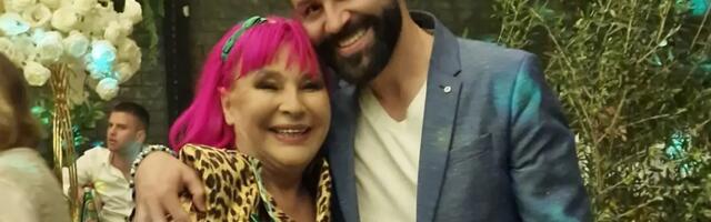 Zorica Brunclik IMA ČETVORO DECE, a sina Đorđa je dobila iz prvog braka sa poznatim muzičarem: Zajednički trenutak iz doma SVEDOČI NJIHOVOJ BLISKOSTI! (FOTO)