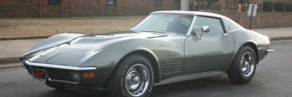 Gotovo nova klasična Korveta iz 1971. godine vredna svakog akcionog filma