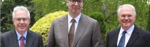 Mir i stabilnost su vrednosti na kojima moramo da istrajemo! Vučić primio ambasadore Kristofera Hila i Majkla Marfija!