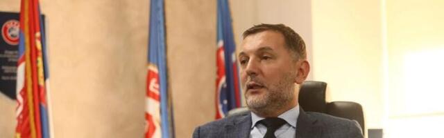 RADUJKO GRMI: “Grobari” su opet vređali predsednika! A pre samo nedelju dana je država spasla Partizan