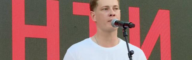 „Zemlja se brani istinom, ne glavom koja klima“: Ovo je ceo govor studenta uhapšenog nakon prošlogodišnjeg Vidovdanskog protesta