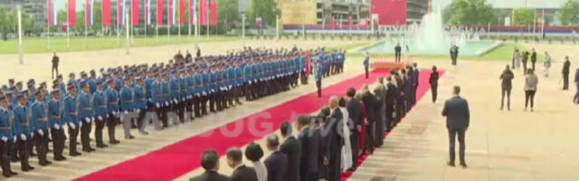 (UŽIVO) Počeo svečani doček ispred Palate Srbija: Predsednik Vučić ugostiće kineskog kolegu Si Đinpinga (VIDEO)