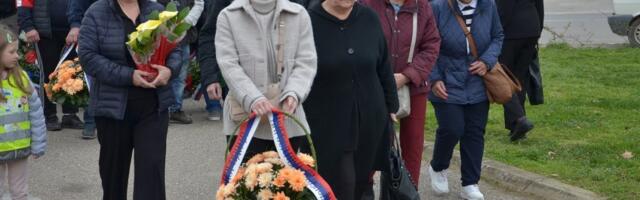 Komemorativnim skupom u Vlasotincu obeleženo 26 godina od NATO bombardovanja