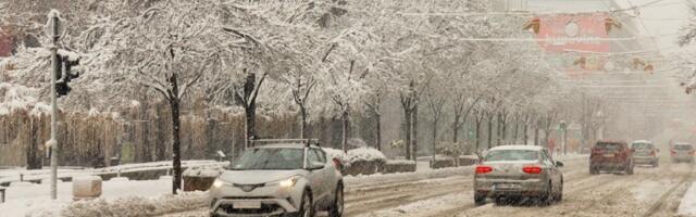 RHMZ: Očekuje se jak sneg i otežani saobraćaj