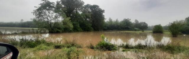 Vanredno i u Čačku! Povišen vodostaj reka već pravi haos: Situacija se prati iz minuta u minut