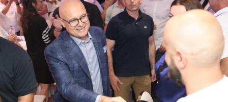 "PRUŽENA RUKA - DRUŠTVENO POMIRENJE JE NAŠA NASUŠNA POTREBA!" Vučević: Dijalog potreban svima, pa i opoziciji i onima koji su učestvovali u blokadama