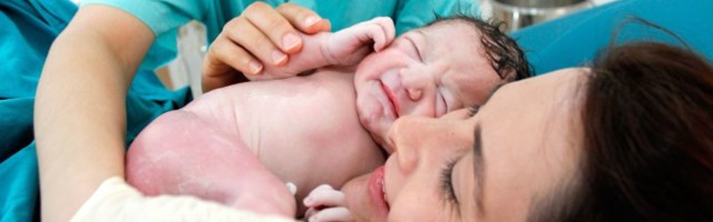 'Kad sam ga videla, viknula sam - Šta je ovo, dođavola': Priča mame koja je rodila bebu džina