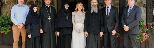 Kompanija m:tel proslavila krsnu slavu u manastiru Lovnica