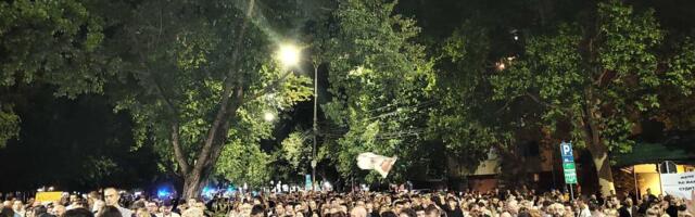 Studenstki skup u Nišu “13 godina izdaje”, istovremeno kad i skup naprednjaka