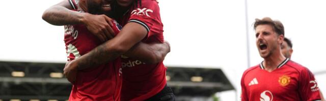 Junajted "razbio" Siti u derbiju Mančestera: Old Traford eksplodirao, Vidić i Ferguson gledali spektakl