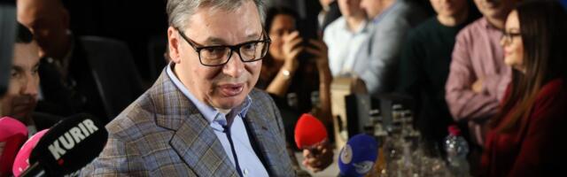 ''Uvek sam na strani mladih i treba da se bore'' - Vučić: Opozicija ih koristi