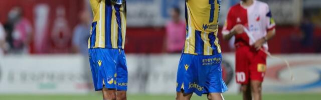 Srpski fudbalski as završio karijeru (FOTO)