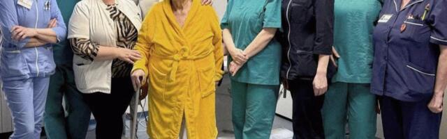 (FOTO) NEVEROVATNO! TUMOR TEŽAK 36 KG ODSTRANJEN U GOSPIĆU! Prostirao se od karlice do pluća, NEZAPAMĆEN SLUČAJ: "Složena i rizična operacija! Ana se oporavlja"