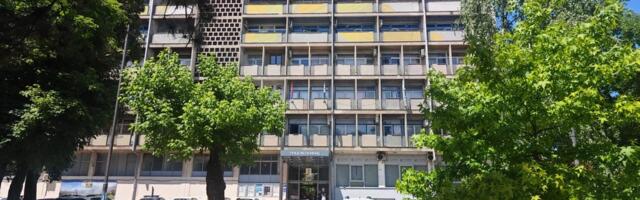 Evakuisana i „osmopratnica“ – dojava o bombi u lokalnoj samoupravi u Leskovcu