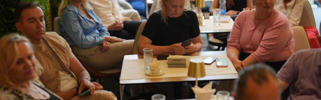 Becutan uz roditelje: komunikacija sa decom u eri digitalne buke