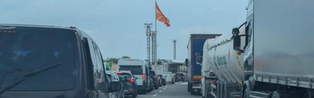 Pakao na Evzoniju, turisti očajni: "Zarobljeni smo na suncu već dva sata, čeka nas još agonije!" Ako krećete na more, odmah menjajte rutu