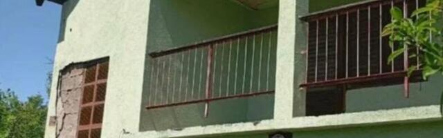 Kuća od preko 60 kvadrata i ogroman plac prodaju se za smešne pare: Svi zovu za ovaj oglas, cena je bagatela