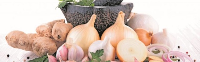 OJAČAJTE IMUNITET OVIM NAMIRNICAMA! Većinu njih već imate KOD KUĆE