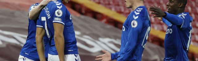 Liverpul više nije najbolji ni u gradu, Everton posle 22 godine slavio na Enfildu