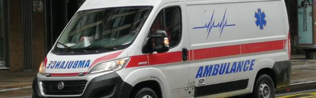 Sudar Hitne i automobila, sedmoro povređeno