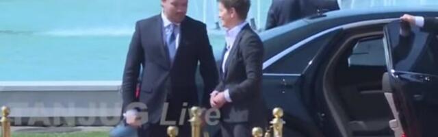 (UŽIVO) DRITAN ABAZOVIĆ U BEOGRADU! Crnogorskog premijera dočekala Ana Brnabić, slede važni sastanci!