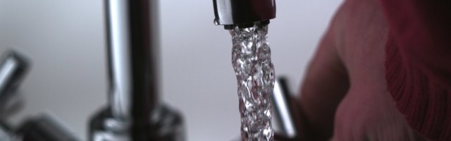 Ameba koja jede mozak: Stanovnicima grada u Teksasu zabranjeno da koriste vodu za piće