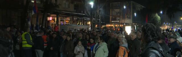 Zajedništvo i solidarnost sa juga – Počeo skup u Bujanovcu, stigli pešaci iz Vranja i Dragan Jovanović (VIDEO)