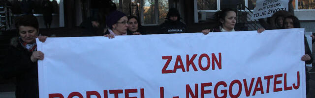 Pešić (SSP): Roditelji koji brinu o deci sa teškim smetnjama ne traže milost, već sistemsko rešenje