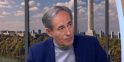 "UPRAVA FAKULTETA NIJE ADEKVATNO ODGOVORILA NA IZAZOVE" Profesor na Filozofskom o tragediji: Ovo je neko kolektivno ludilo, OVAKO NIKADA NIJE BILO!"