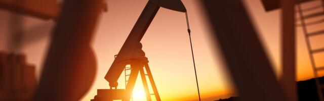 Otvaranje Ormuskog moreuza spustilo cenu nafte na ispod 90 dolara po barelu