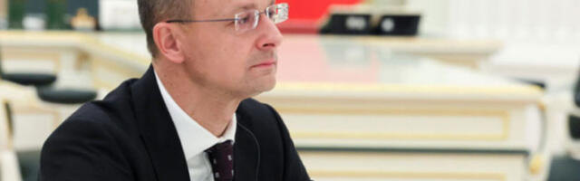 Сијарто: Увредљиво је и помислити да нас Руси било чиме држе у шаци