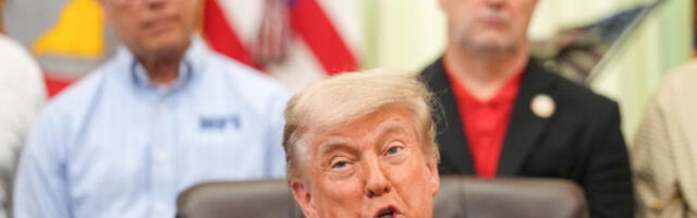 Трамп: Сједињене Америчке Државе ће на крају преузети ирански обогаћени уранијум