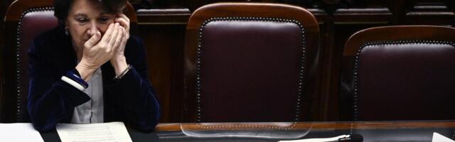Nestao muž ministarke! Policija detaljno pretražuje jezero: Misterija potresla celu Evropu