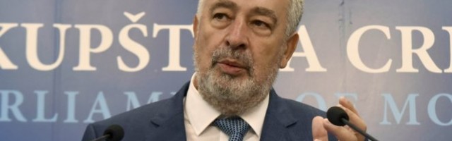 KRIVOKAPIĆEV ŠAMAR SRBIMA USRED BRISELA! Sada mu je Podgorička skupština 1918. vređanje suvereniteta Crne Gore, a pred izbore je bilo durgačije...