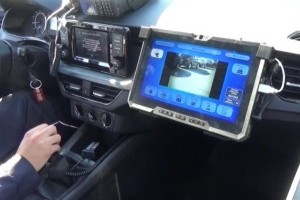 Камере у возилима полиције – бележе прекршаје, али и да ли је возило регистровано или украдено