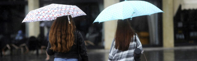 PRIPREMITE KIŠOBRANE Stiže zahlađenje sa kišom, a evo kada će početi da pada sneg