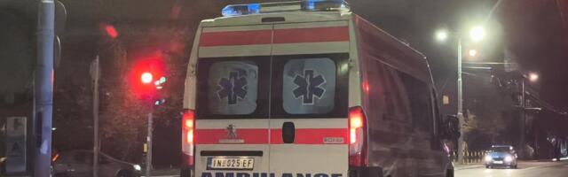 PIJANI VOZAČ SITROENA PREGAZIO MUŠKARCA U MLADENOVCU! Pešak zadobio teške povrede