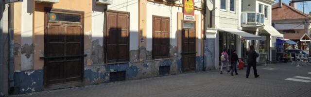 "Vizuelni incident" za centar jednog velikog grada: Kragujevac danas ili kadar iz arhive?