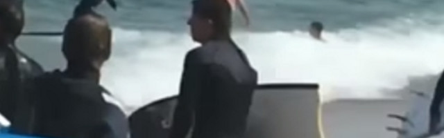 Izvukli ga iz vode, a onda im je svima pozlilo!