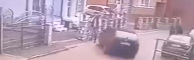 UZNEMIRUJUĆI VIDEO! KOLIMA SE ZALETEO NA MUŠKARCA Stravičan pokušaj ubistva u Rožajama: Uhapšen muškarac (25!