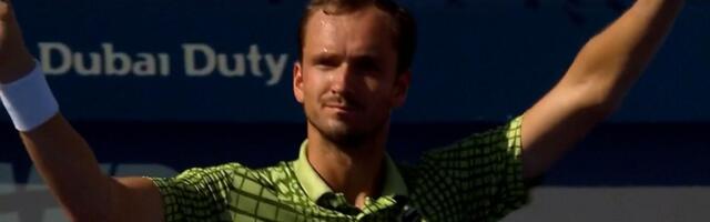 Medvedev kao brzi voz do polufinala u Dubaiju