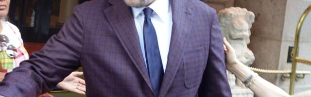 "Brate, ti si naš" Holivudski glumac u trenerci reprezentacije BiH došao na intervju, komentari pršte na sve strane (VIDEO)